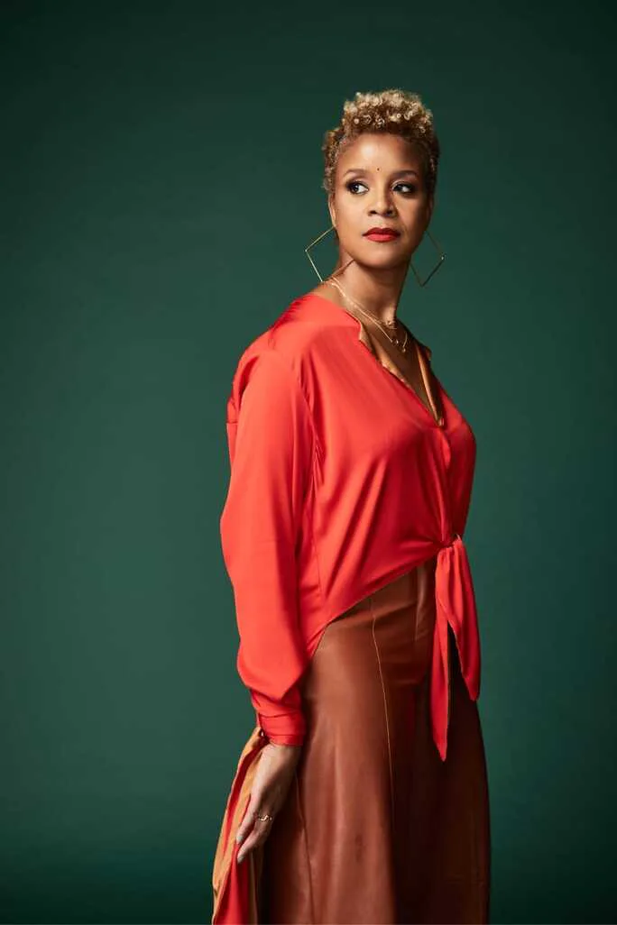 iaac-brandice-daniel-portrait-head-turned