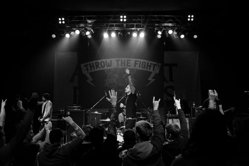 iaac-ryan-baustert-crowd-blackandwhite