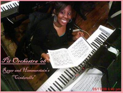iaac-vannesia-darby-in-highschool-playing-keyboard