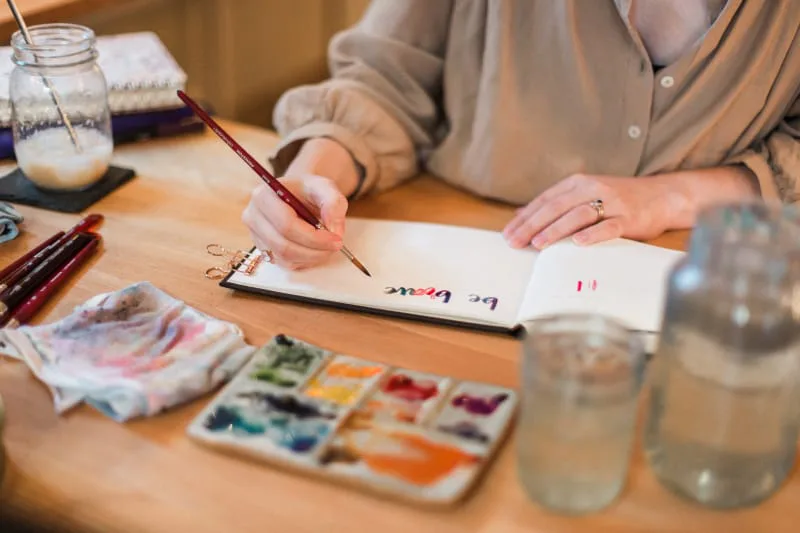 iaac-shelby-abrahamsen-painting-lettering-close-up