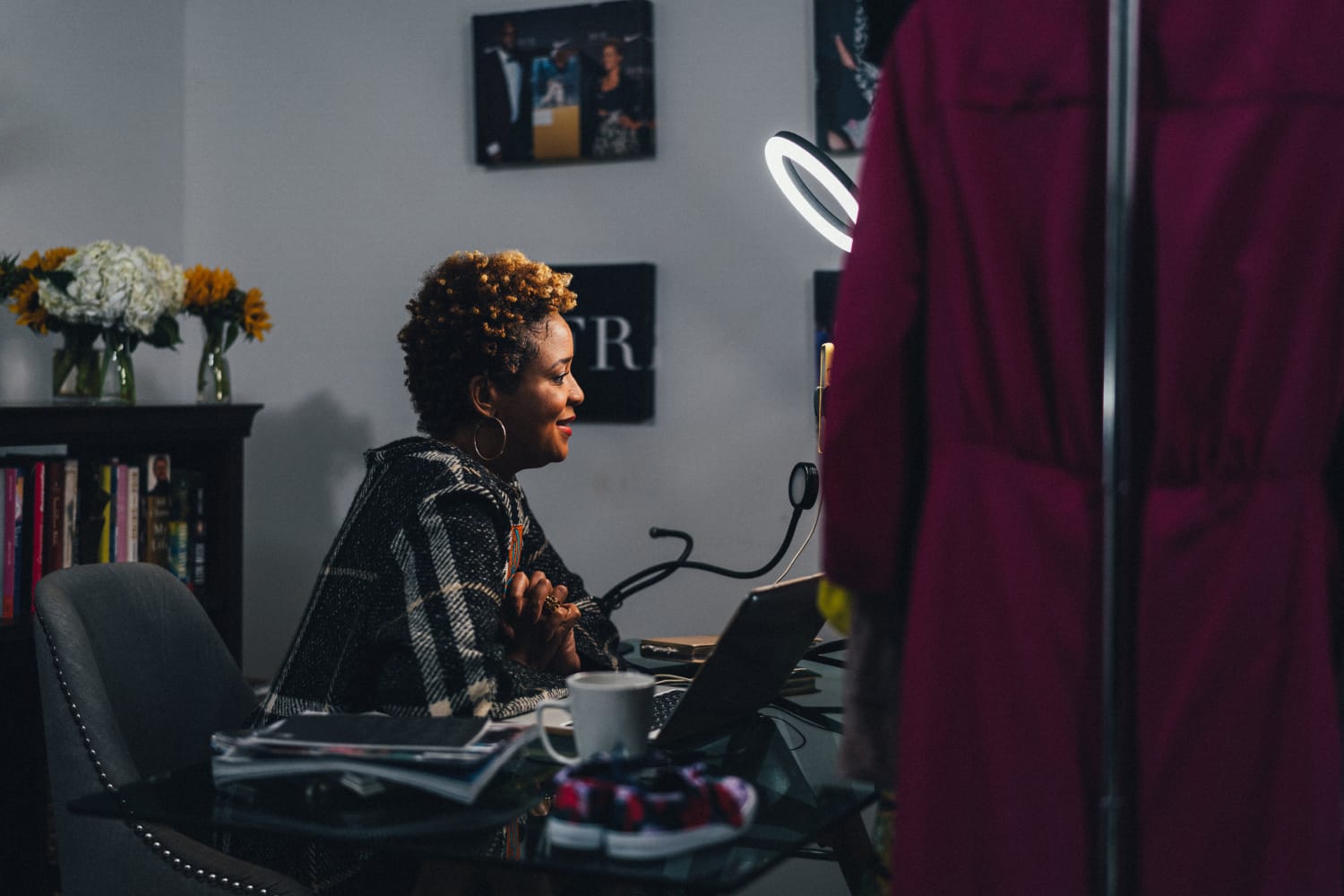 iaac-brandice-daniel-at-desk