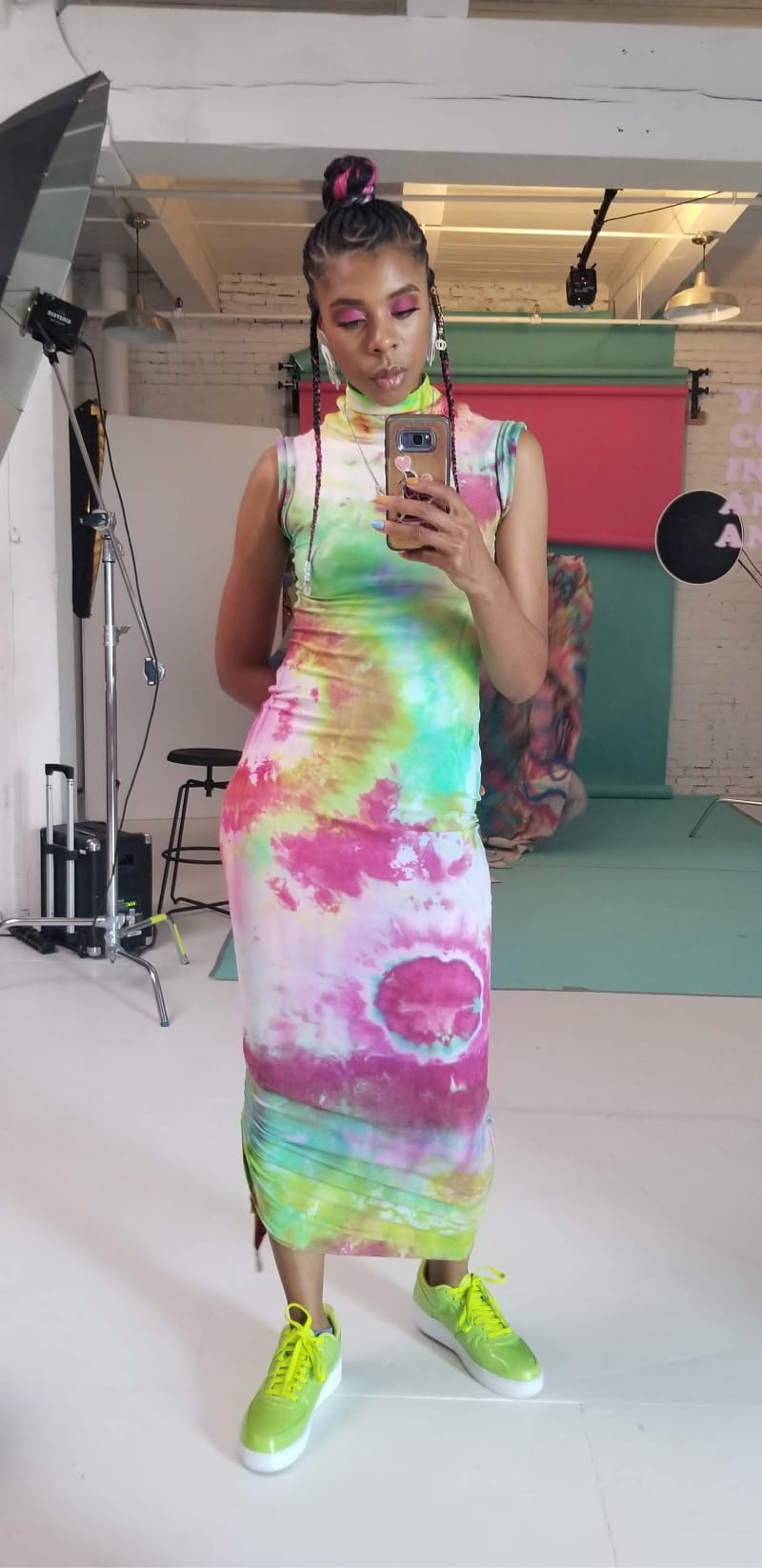 iaac-whitney-manney-wearing-tie-dye-dress-from-her-fashion-collection
