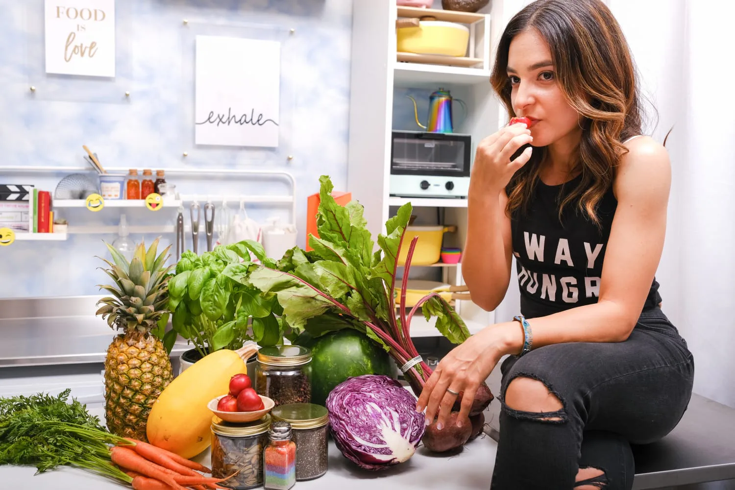 iaac-daniella-malfitano-with-vegtables-in-kitchen-studio