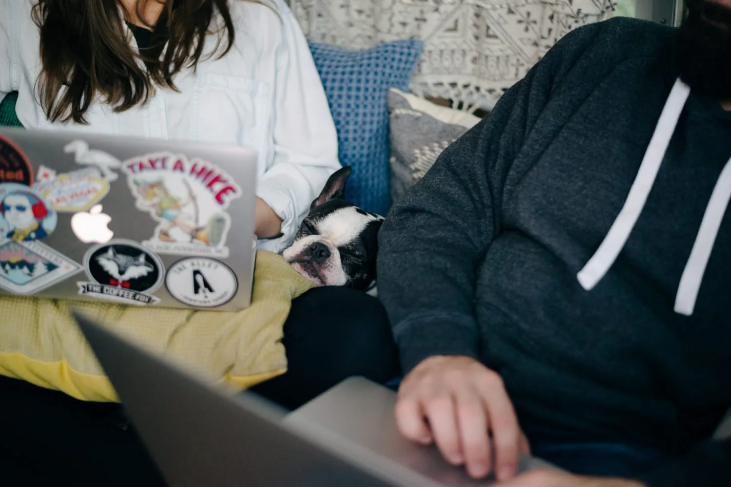 iaac-nick-true-typing-on-laptop