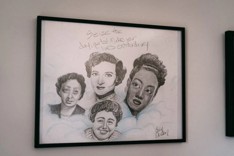 iaac-jennifer-armstrong-office-art