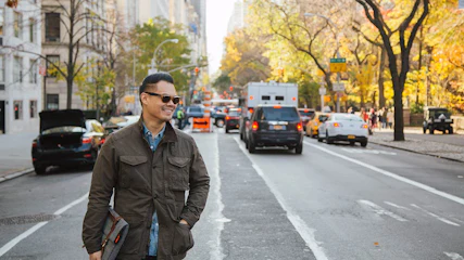 How this fashion blogger’s commitment to building an email list led him to be able to quit his job with his first digital product launch